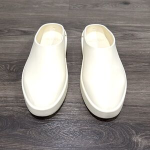 🚫SOLD🚫Fear of God The California Men’s Slippers in Ivory